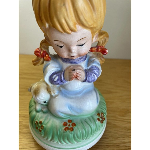 Ceramic Girl Praying With‎ Dog Music Spins And Plays Music Fred Roberts Company - Picture 2 of 4